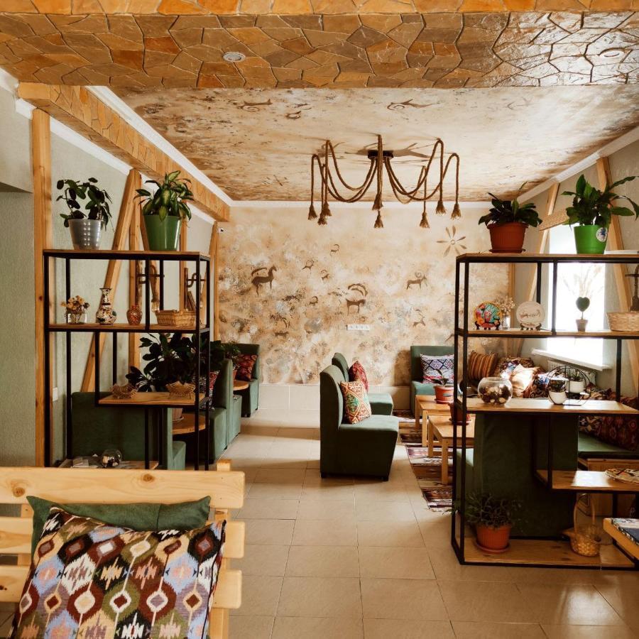 Silkroad Guesthouse بيشكيك المظهر الخارجي الصورة