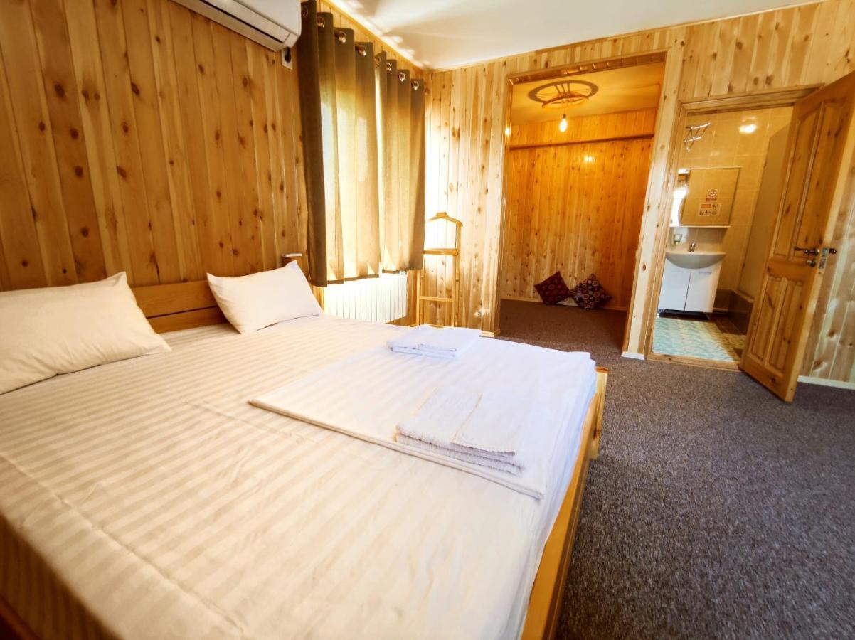 Silkroad Guesthouse بيشكيك المظهر الخارجي الصورة