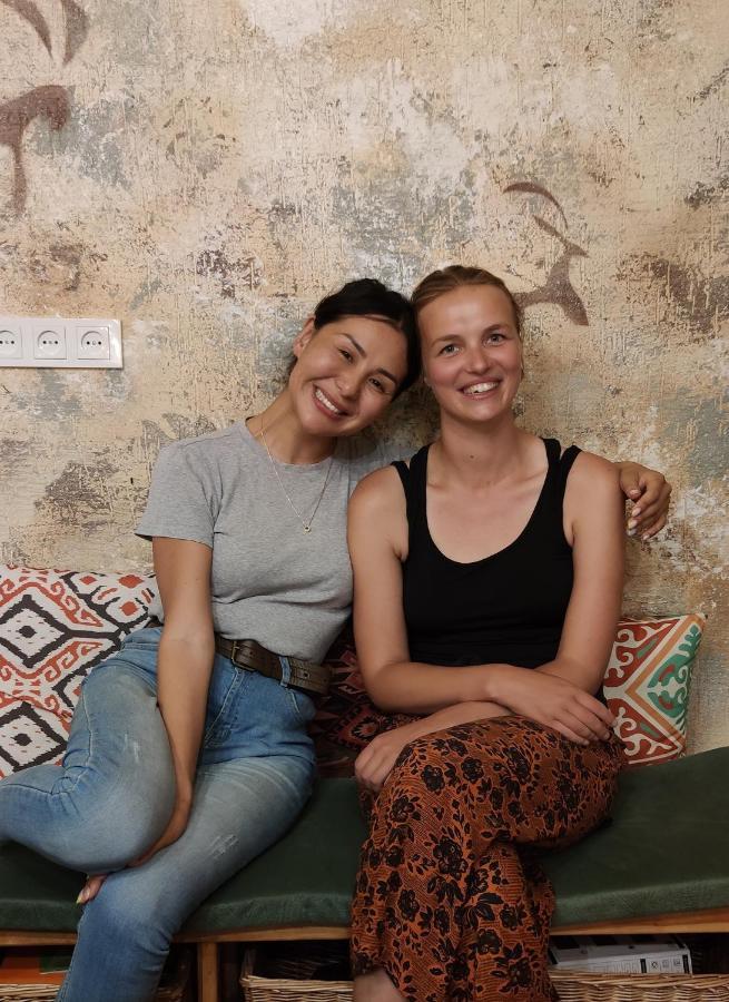 Silkroad Guesthouse بيشكيك المظهر الخارجي الصورة