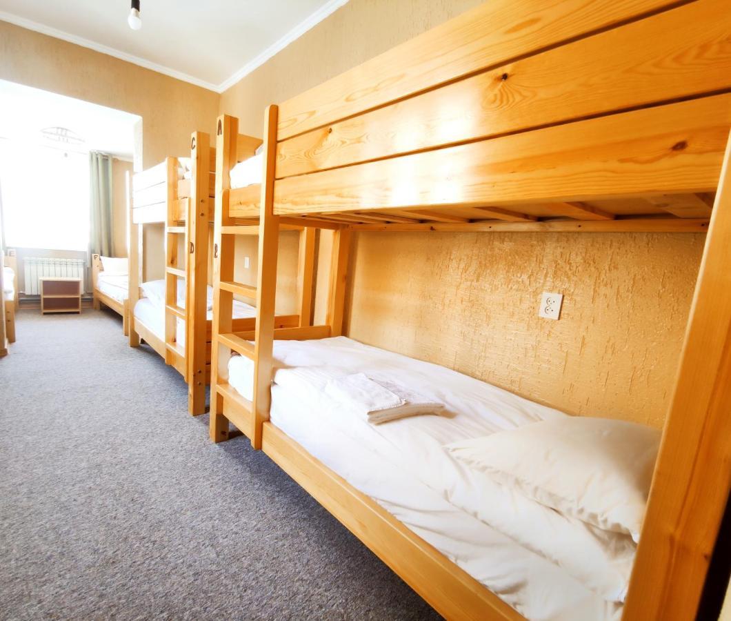 Silkroad Guesthouse بيشكيك المظهر الخارجي الصورة
